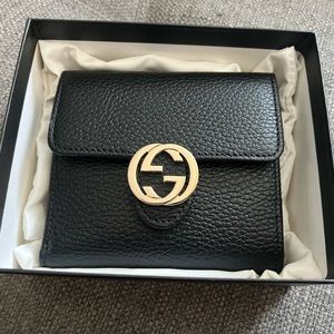 NEW!! Authentic GUCCI wallet